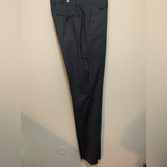 Louis Vuitton Paris 
Gaston Notch Lapel Suit Size 52 NWT - Picture 12 of 12